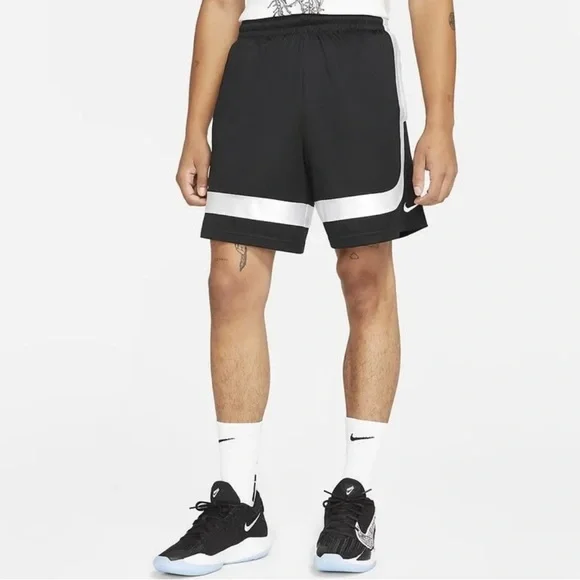 海外限定 Nike Dri-FIT Basketball Shorts Lサイズ Nike Dri-FIT Men's Basketball Shorts -XL Black/White at
